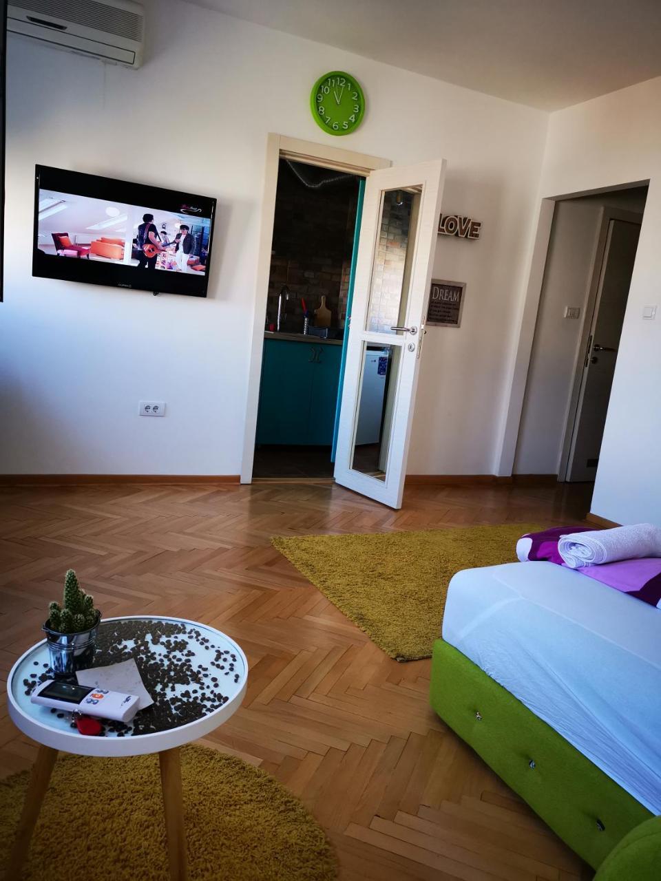 Dream Apt With Parking Daire Belgrad Dış mekan fotoğraf